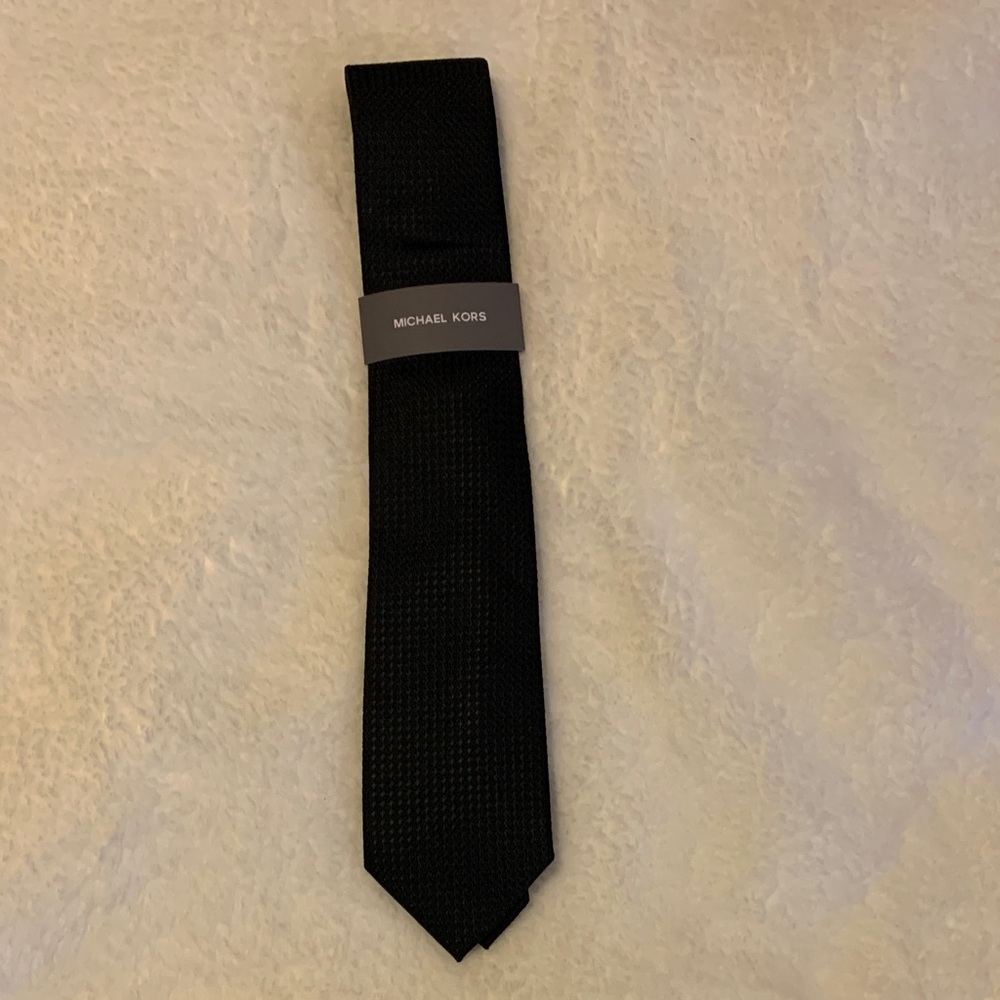 Michael Kors Elegant Black Tie